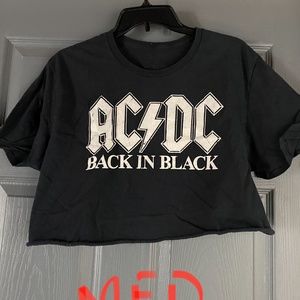 Cropped  AC/DC shirt